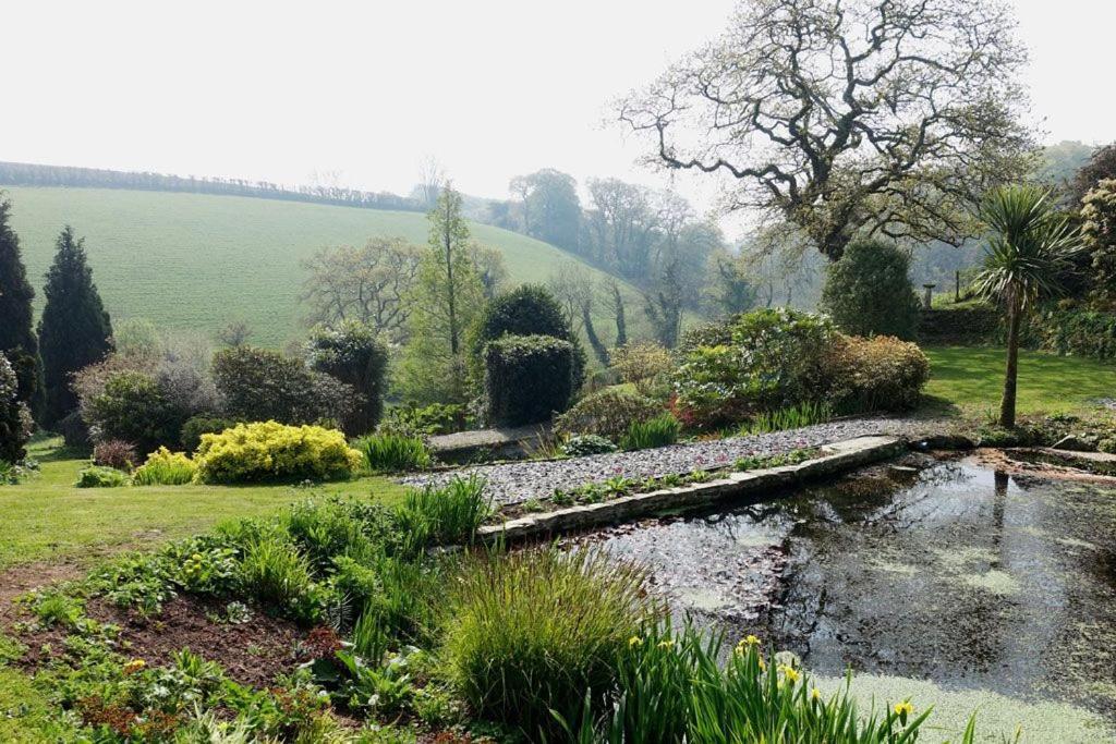 Greenswood Cottage - Cosy Cottage, Rural Location, Beautiful Landscaped Gardens With Pond And Lake 达特茅斯 外观 照片